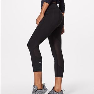 Lululemon Pace Rival crops
